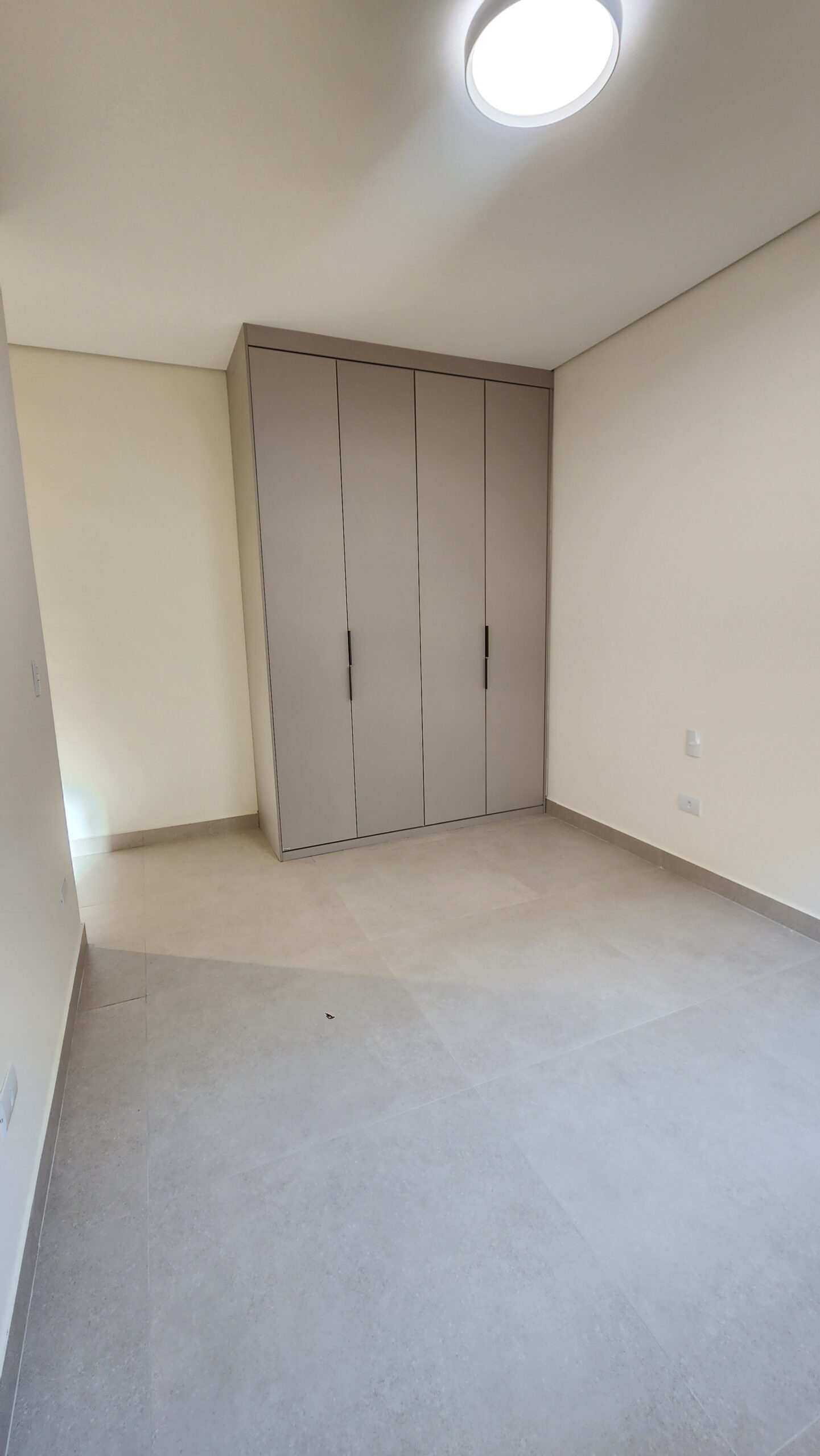 2° Suite com armários